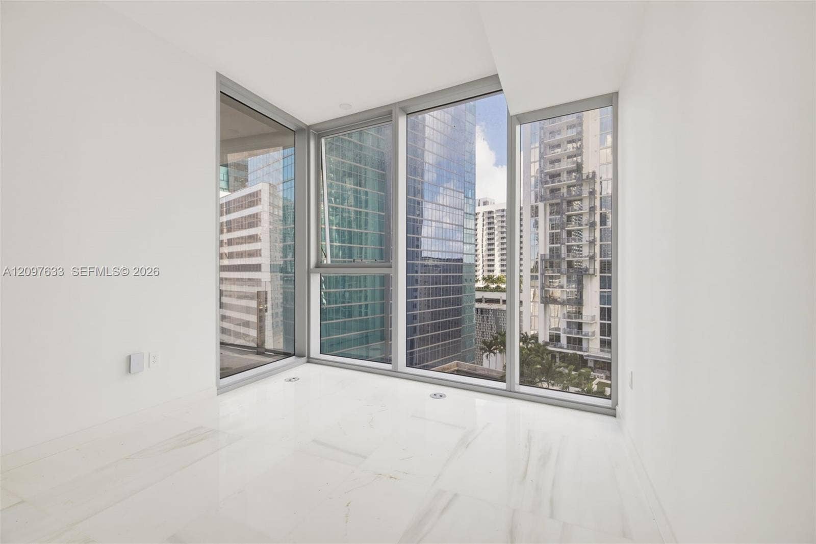 300 Biscayne Boulevard Way, #1709W, Miami, FL 33131 Photo 17