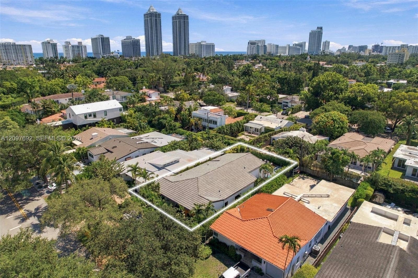 600 W 51st Street, Miami Beach, FL 33140 Photo 48