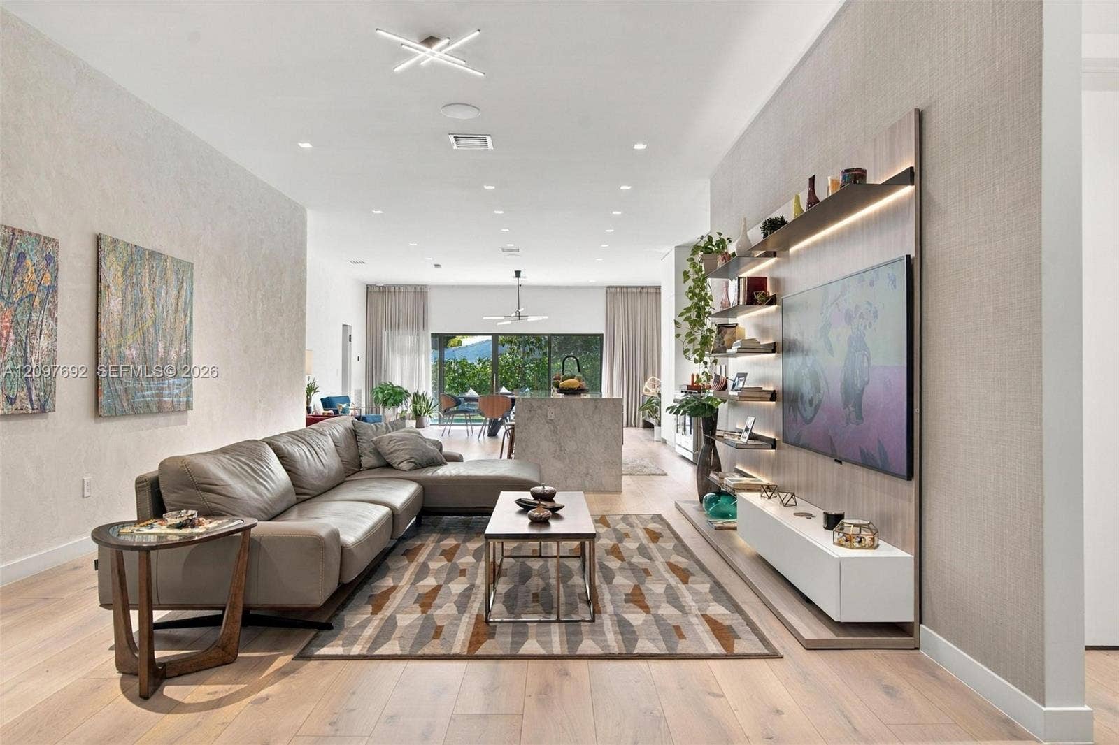 600 W 51st Street, Miami Beach, FL 33140 Photo 7