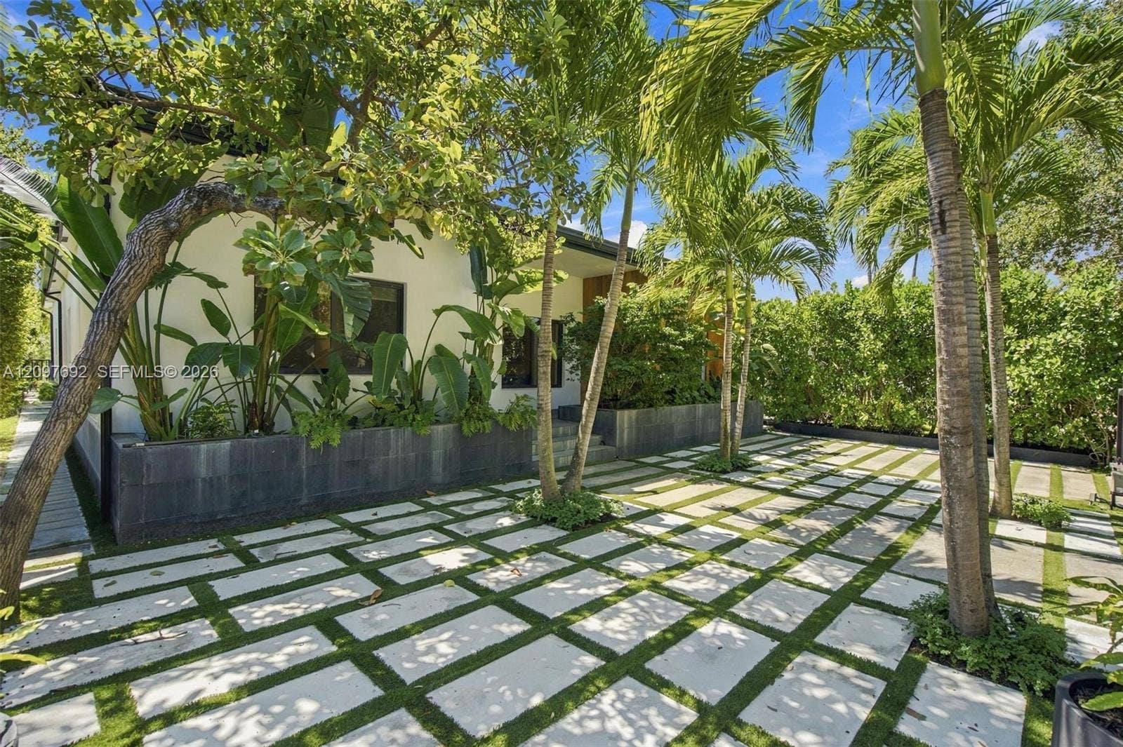 600 W 51st Street, Miami Beach, FL 33140 Photo 43