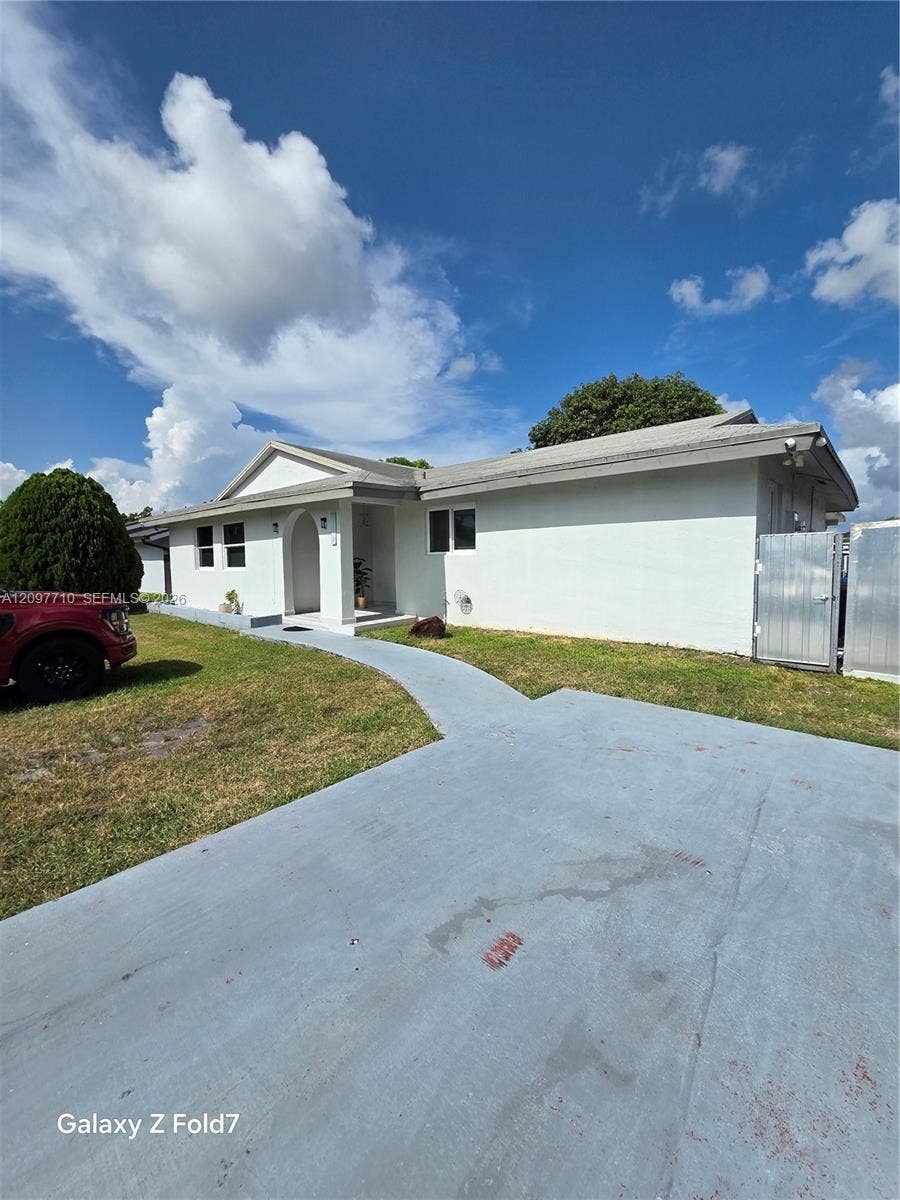Property photo for 16884 SW 109th Court, Miami, FL