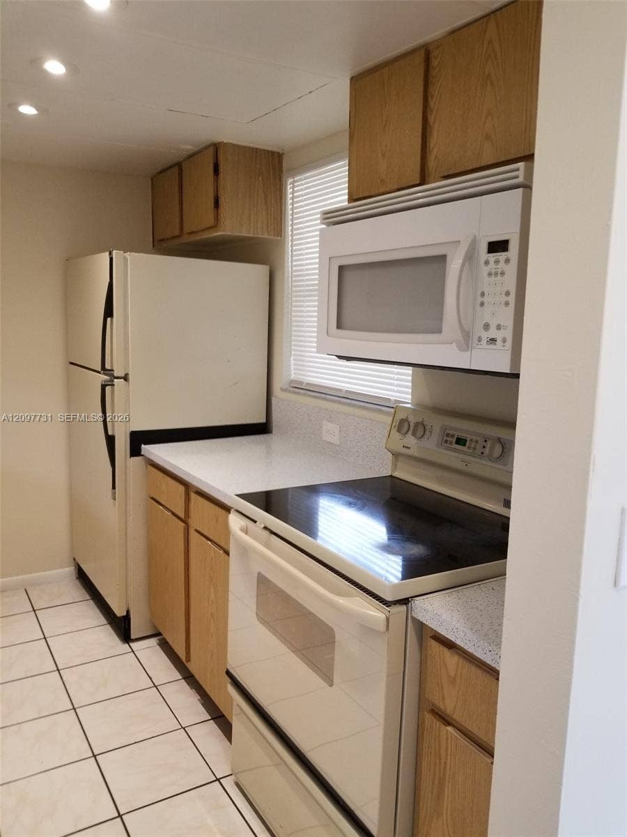 3232 NW 102nd Terrace, #205-F, Coral Springs, Coral Springs, FL 33065 Photo 2