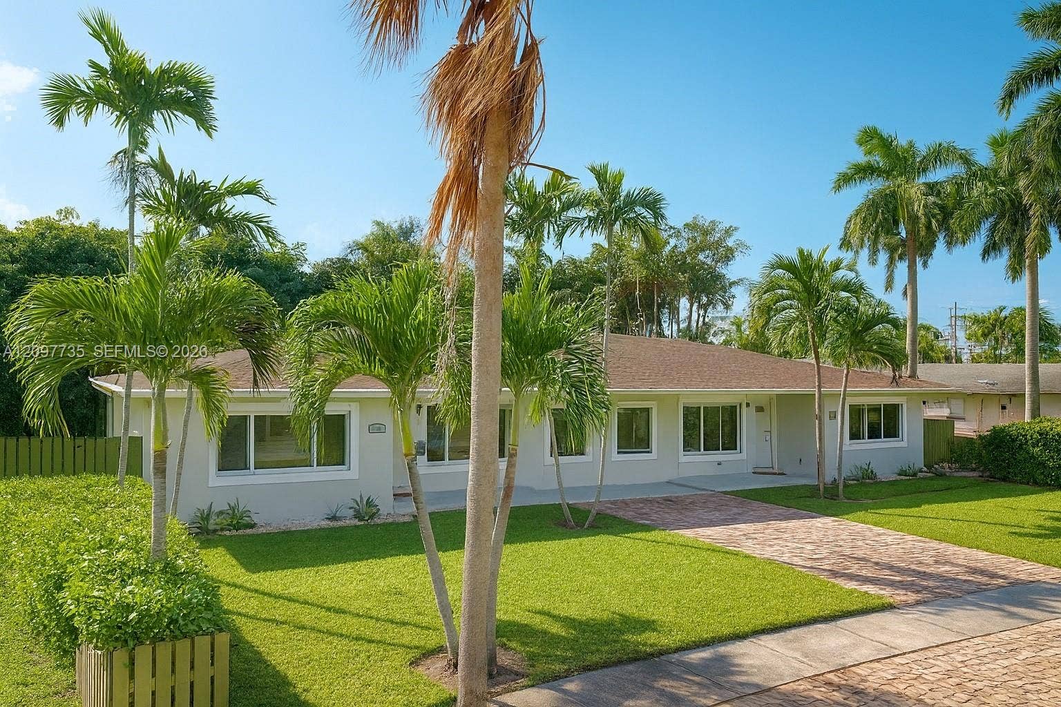 236-238 NE 1st Street, Dania Beach, FL 33004 Photo 2