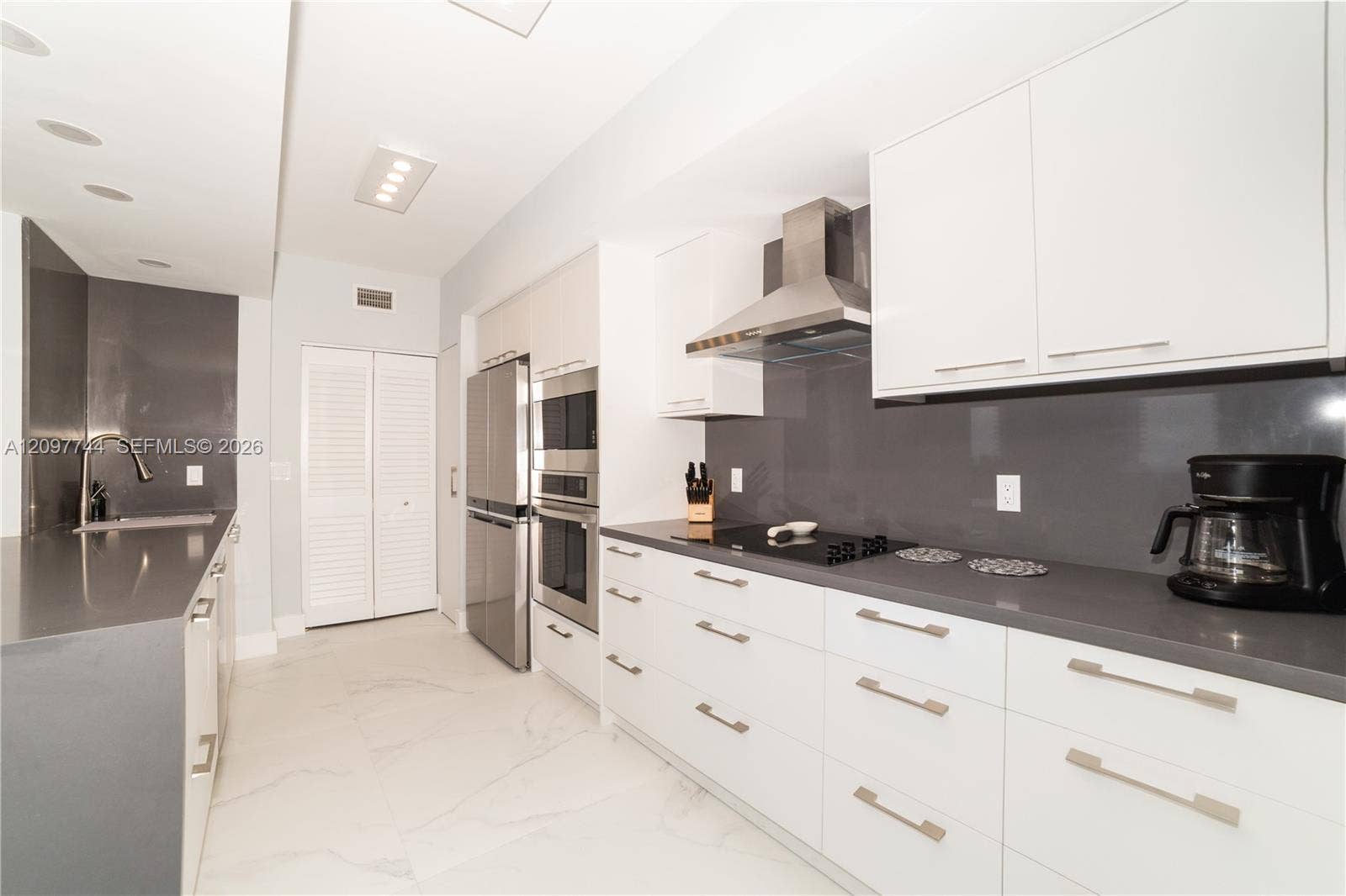 17145 N Bay Road, #4607, Sunny Isles Beach, FL 33160 Photo 17