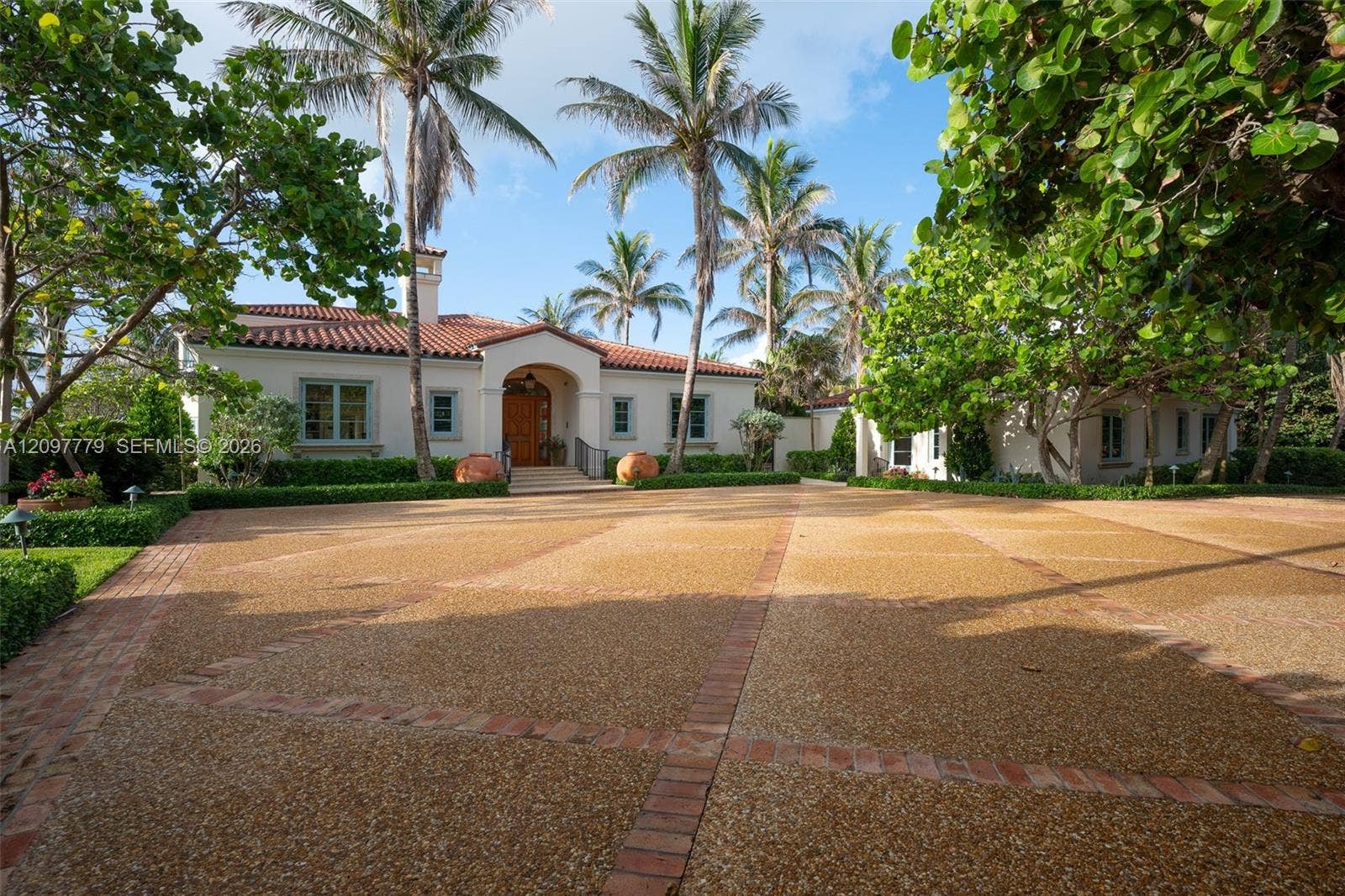 183 S Beach Road, Jupiter Island, FL 33455 Photo 5
