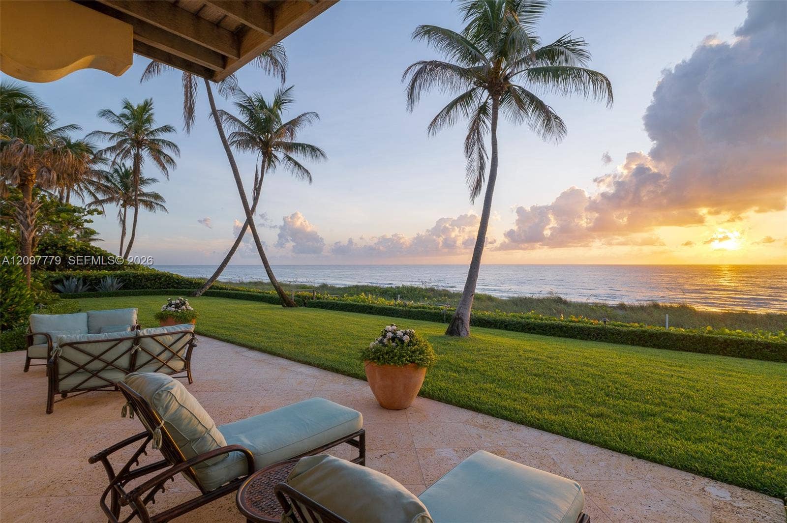 183 S Beach Road, Jupiter Island, FL 33455 Oceanfront Veranda