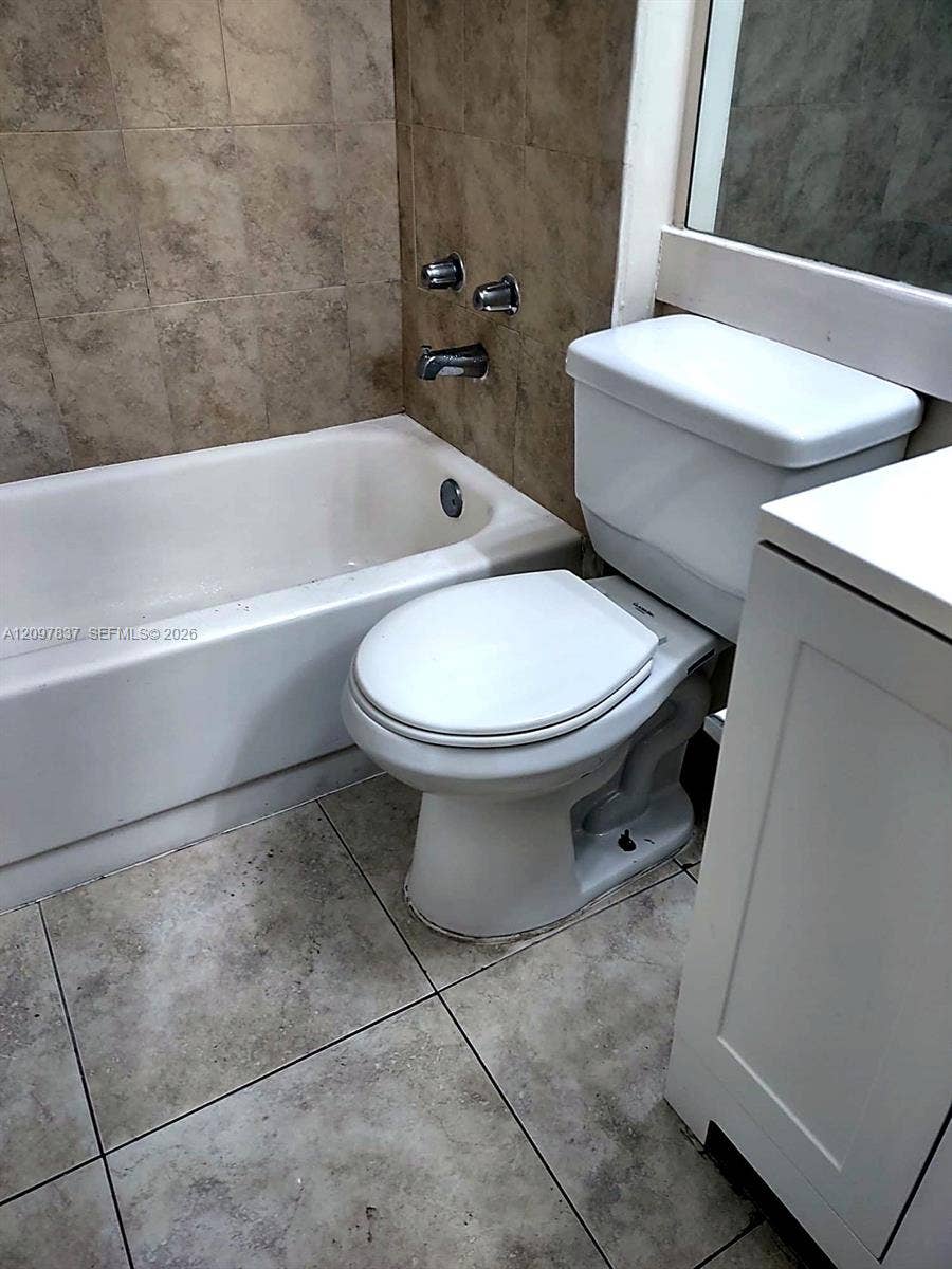 631 Cypress Lake Boulevard, #I17, Deerfield Beach, Deerfield Beach, FL 33064 Photo 5