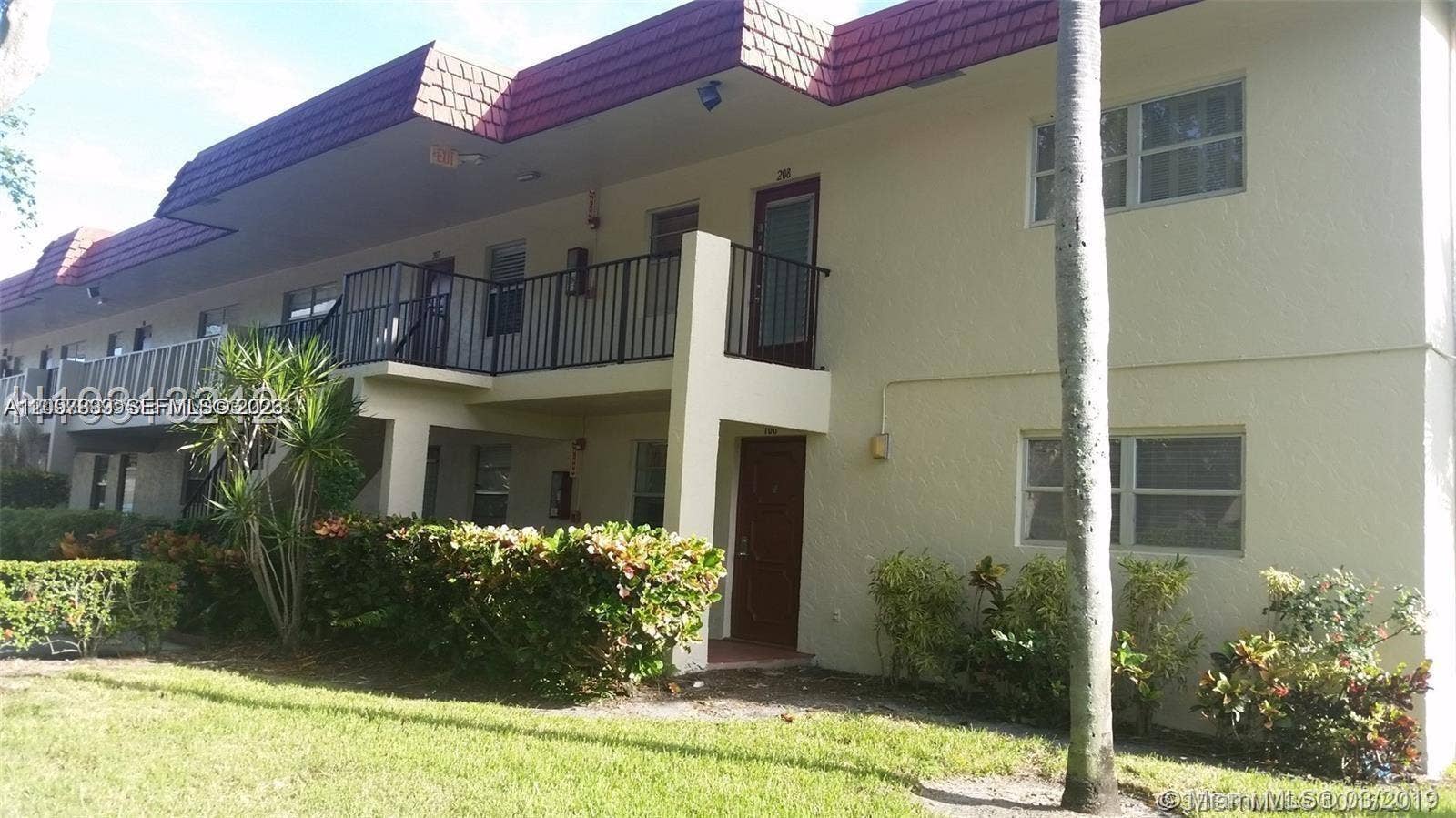 23 Abbey Lane, #207, Delray Beach, FL 33446 Photo 2