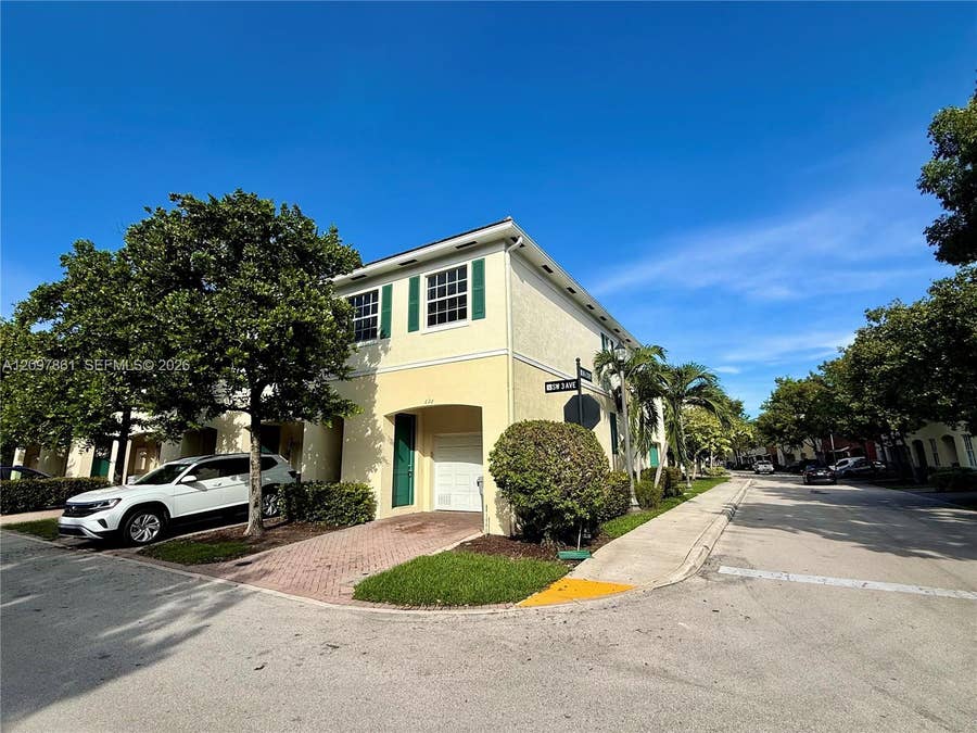Property photo for 626 SW 3rd Avenue, Pompano Beach, FL
