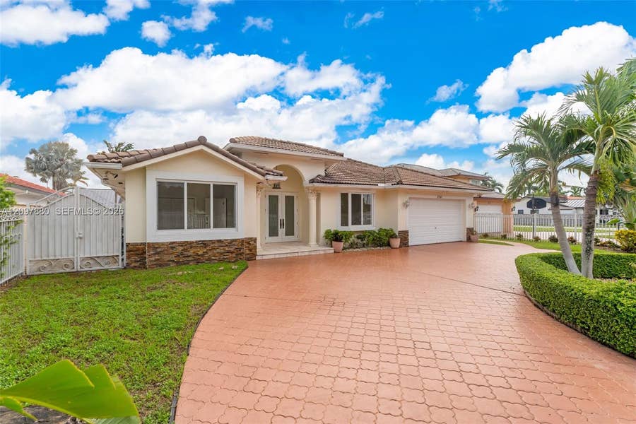 Property photo for 2761 SW 140th Avenue, Miami, FL