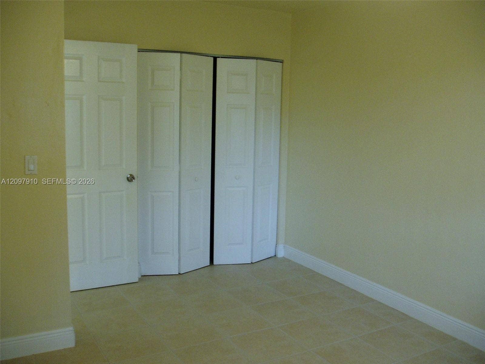 Hallandale Beach, FL 33009 Apt 1