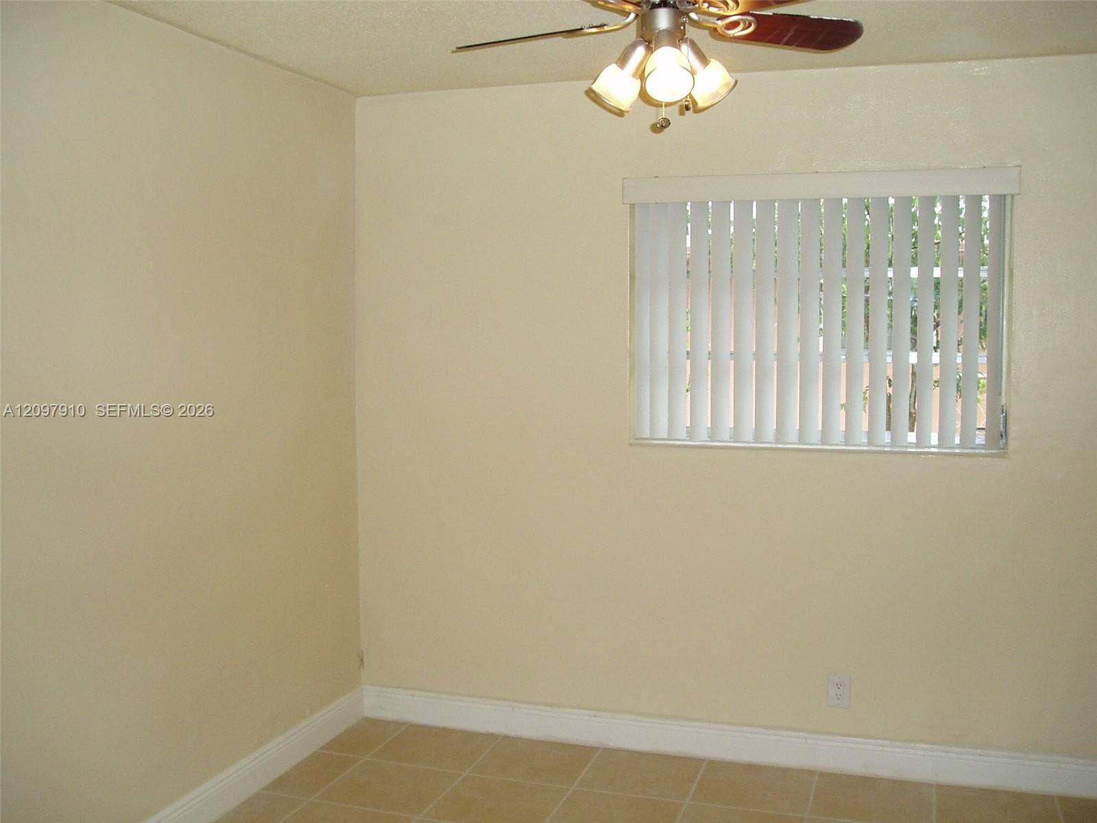 Hallandale Beach, FL 33009 Apt 1