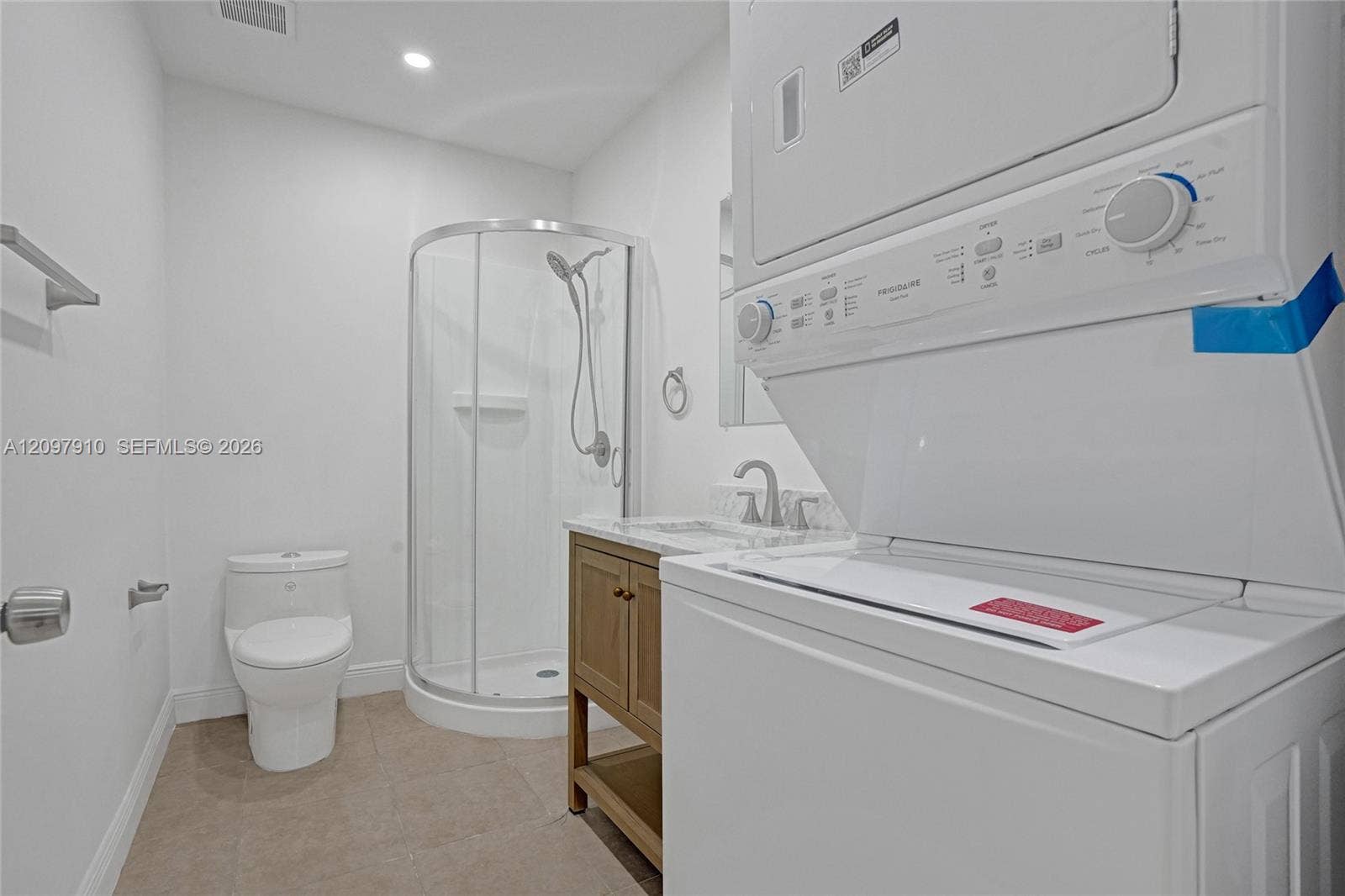 Hallandale Beach, FL 33009 Apt 2