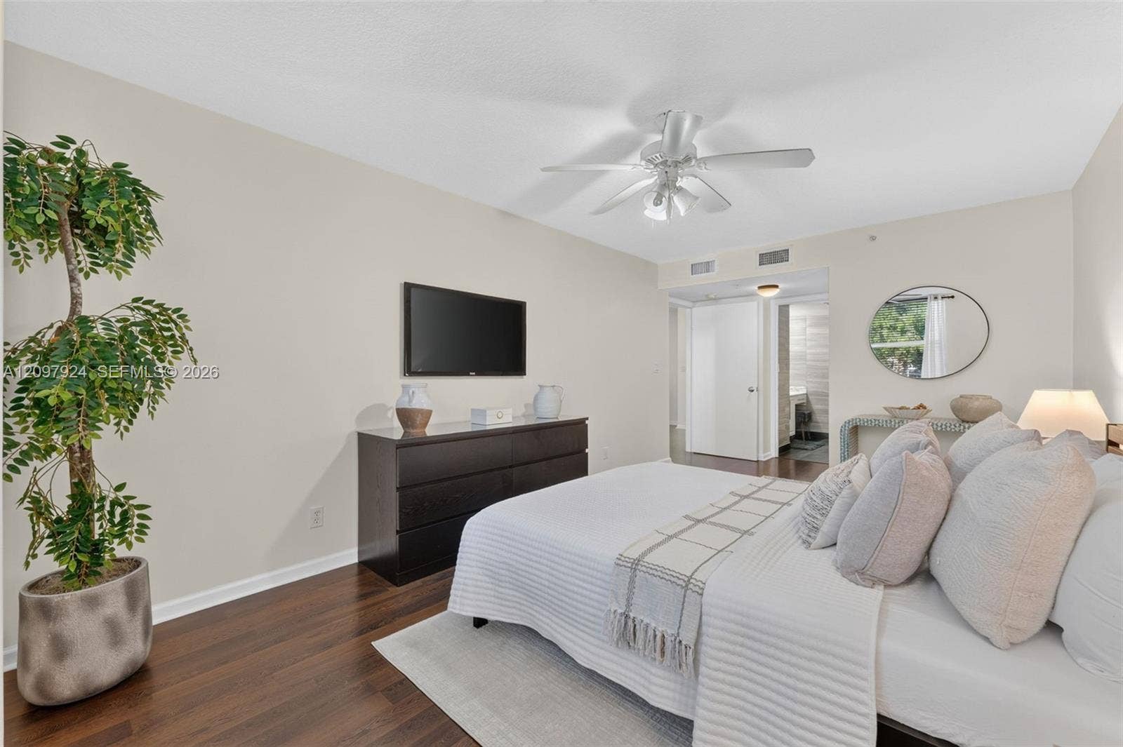649 E Sheridan Street, #203, Dania Beach, FL 33004 Photo 16