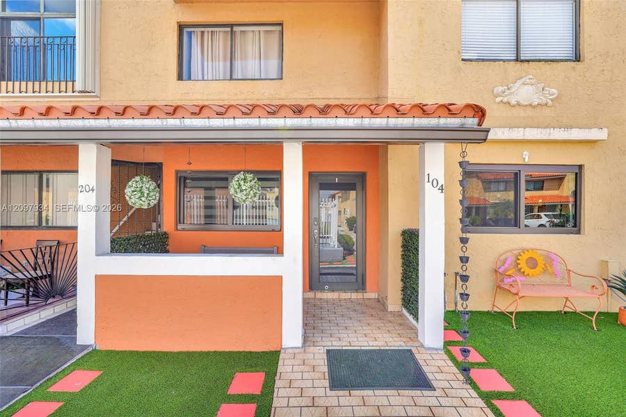Property photo for 2730 W 60th Place, #104, Hialeah, FL