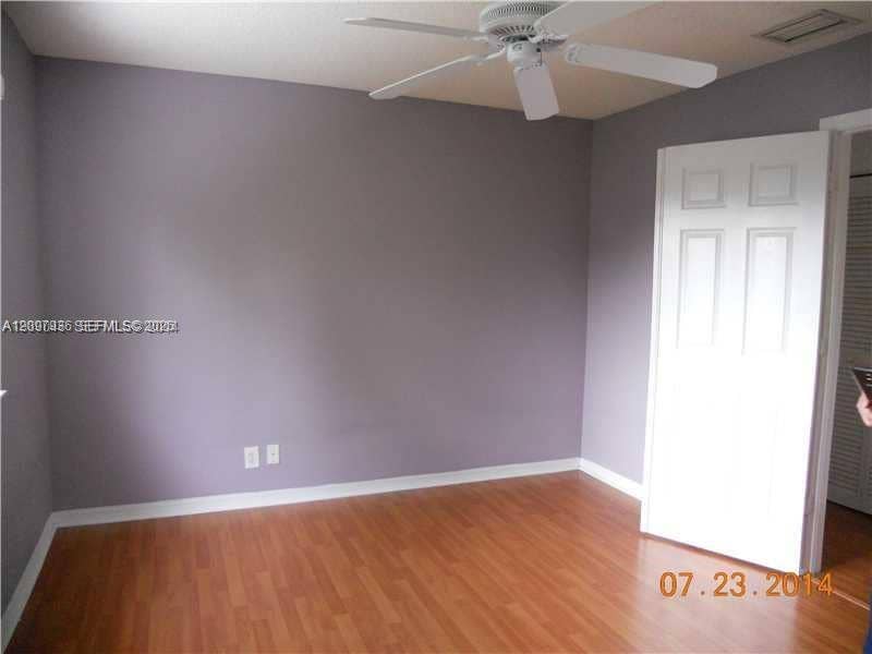 1487 SW 48th Terrace, Deerfield Beach, FL 33442 Photo 2
