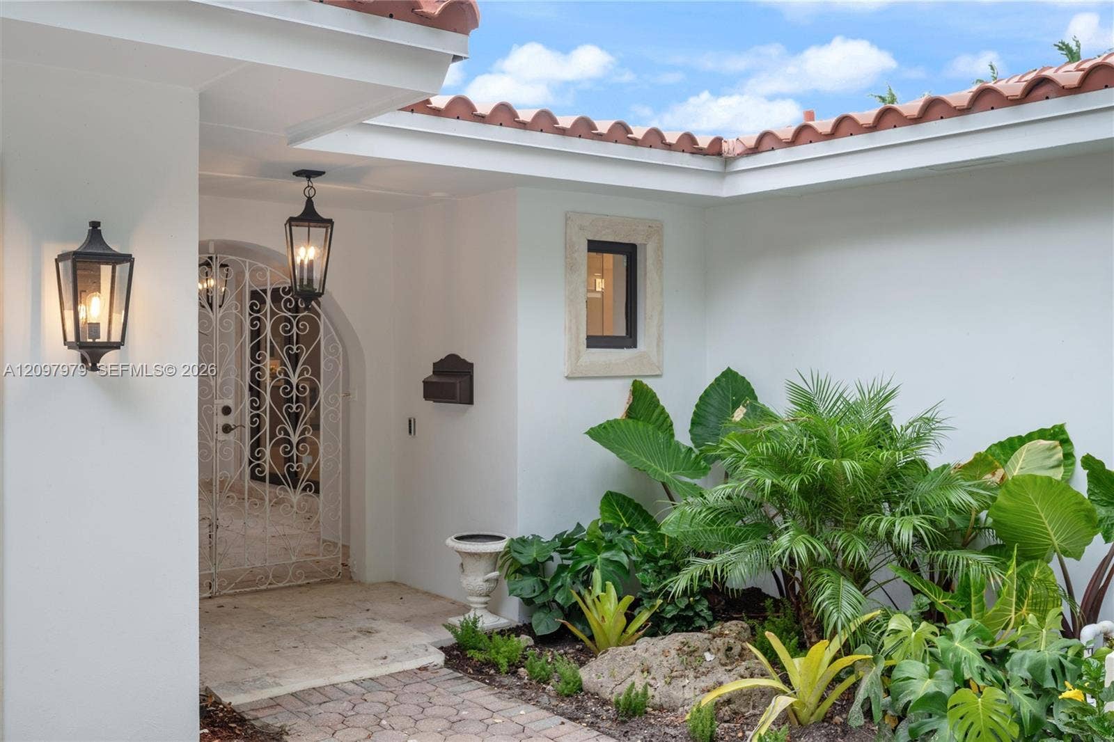 1320 Alhambra Circle, Coral Gables, FL 33134 Photo 3