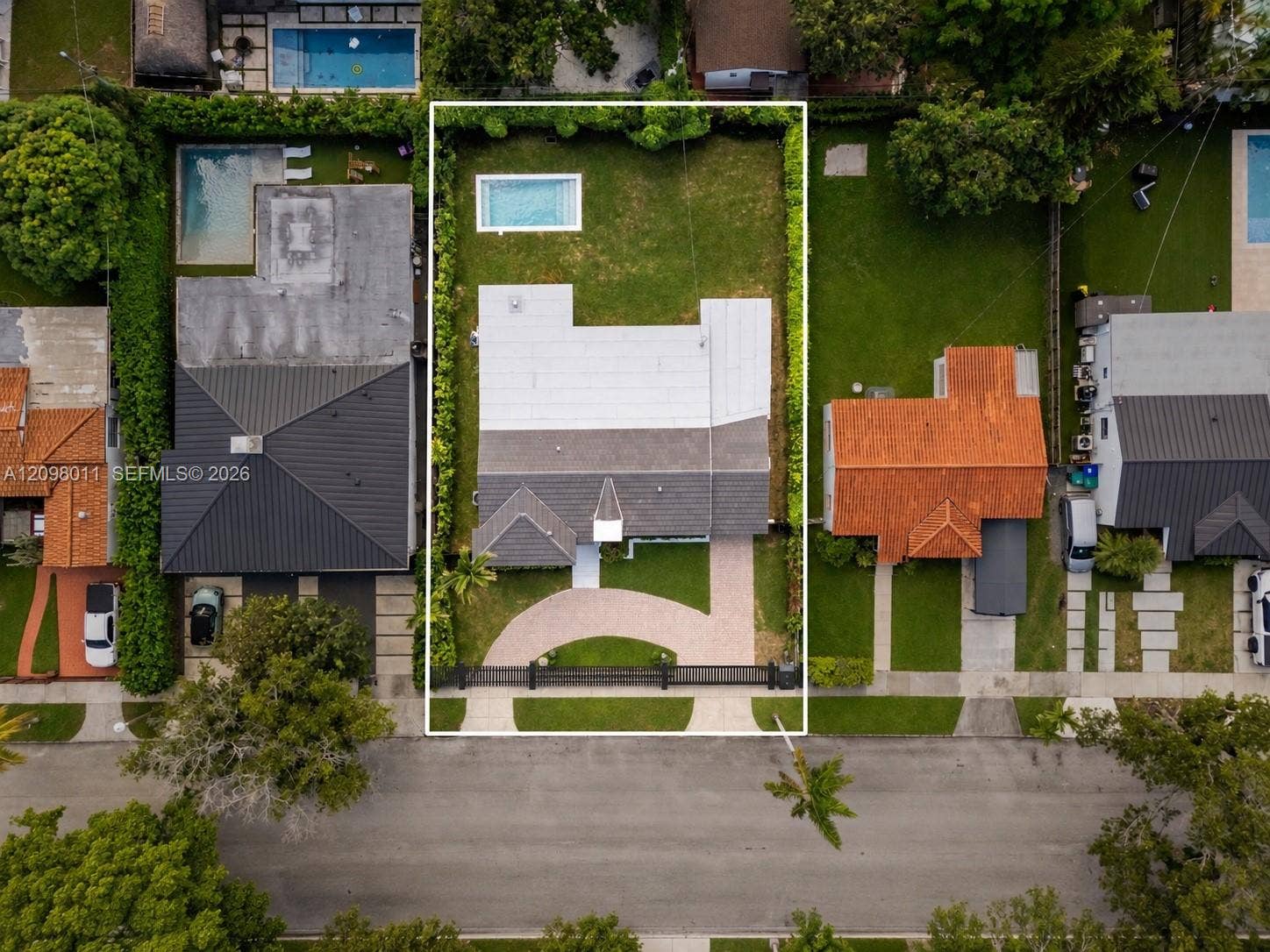 2350 SW 25th Terrace, Miami, FL 33133 Photo 32