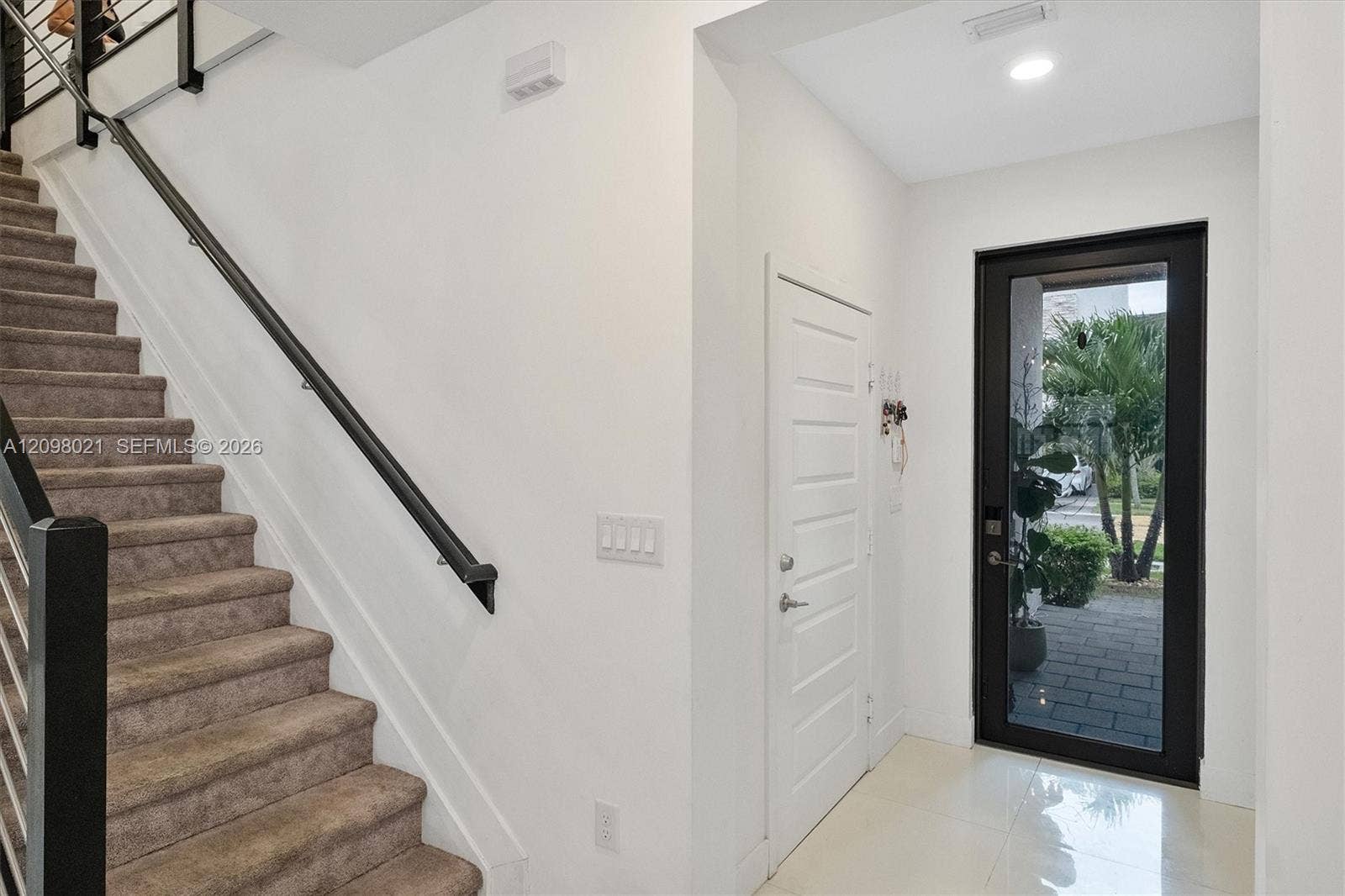 8110 NW 104th Court, Doral, FL 33178 Photo 2