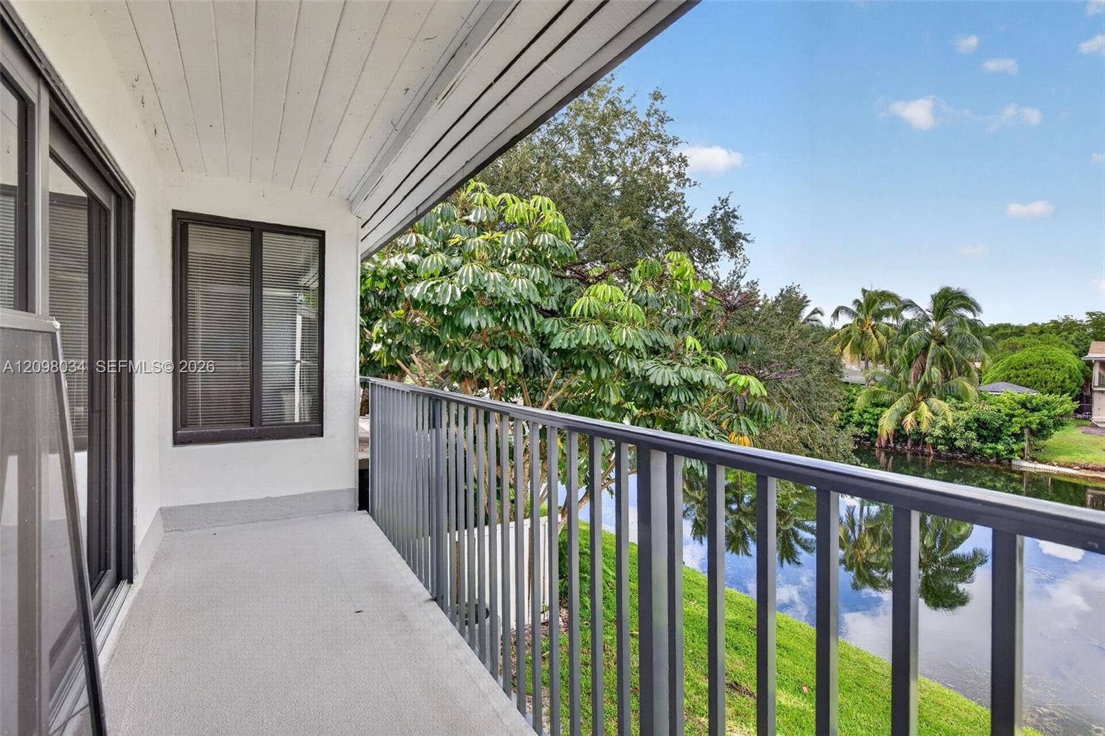 9901 Fairway Cove Lane, Plantation, FL 33324 Photo 31