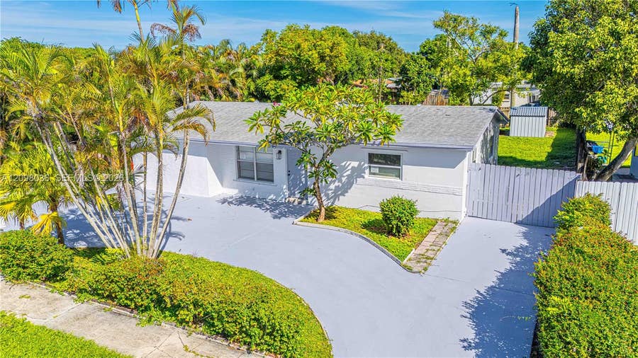 Property photo for 6511 Pierce Street, Hollywood, FL