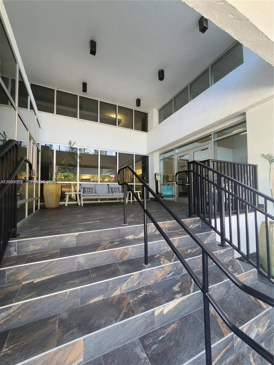 531 N Ocean Boulevard, #1102, Pompano Beach, FL 33062 Photo 23