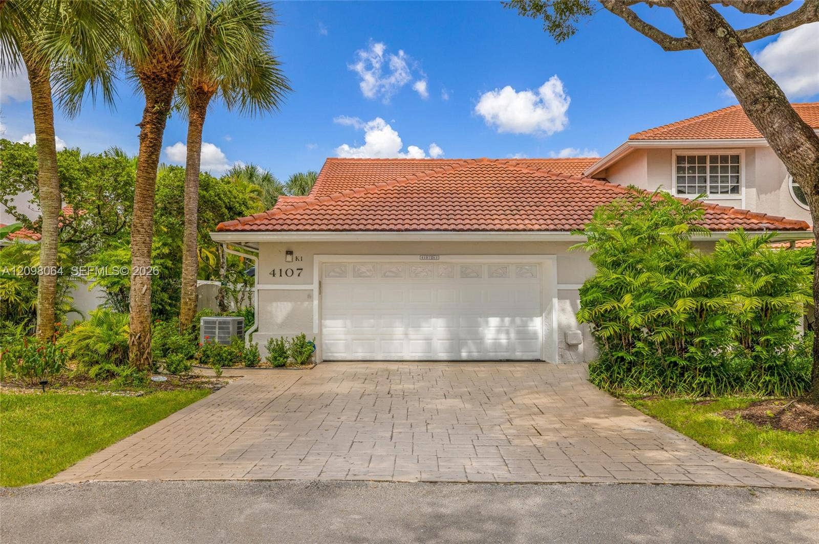 4107 Carriage Drive, #K1, Pompano Beach, FL 33069 Photo 2