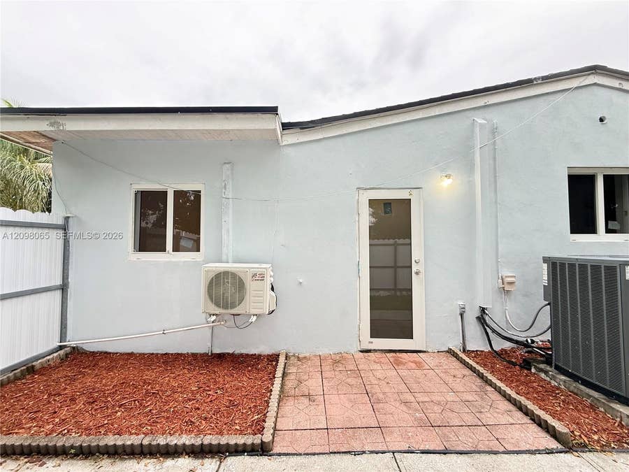 Property photo for 840 N 70th Way, #0, Hollywood, FL