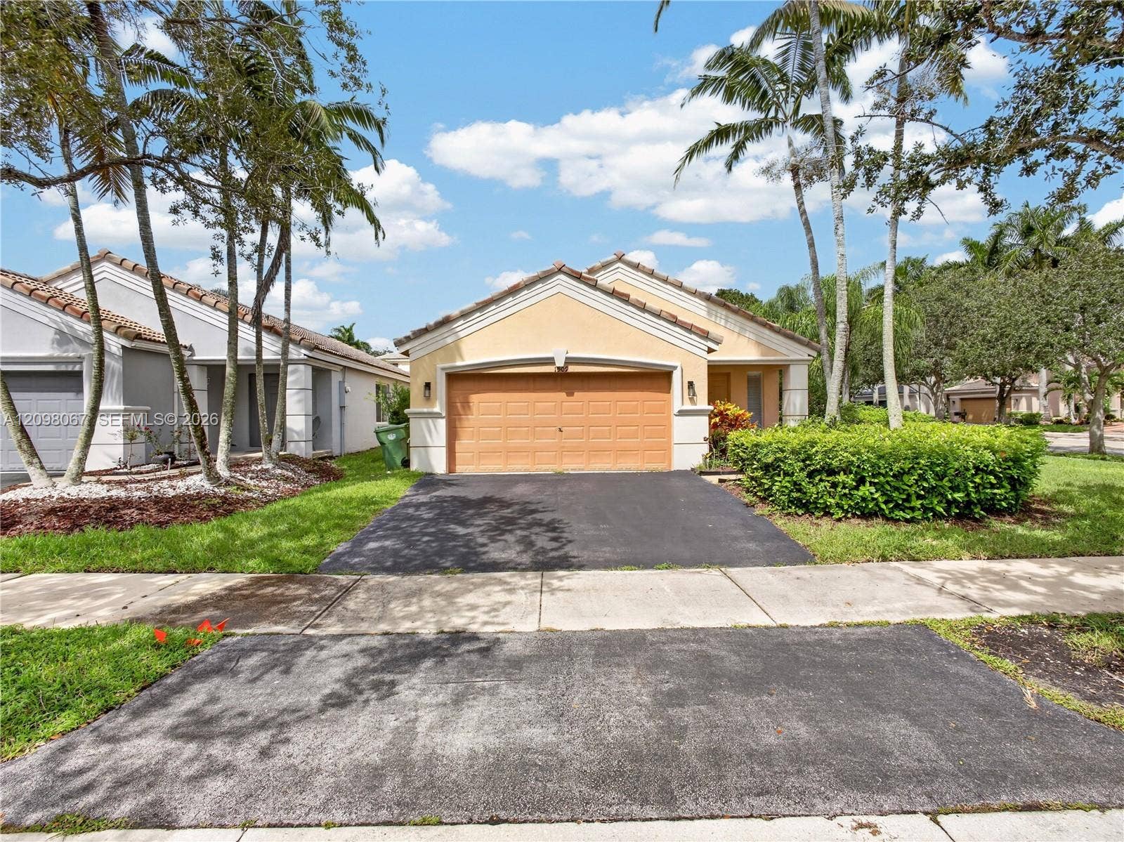 1509 Sunset Way, Weston, FL 33327 Photo 2