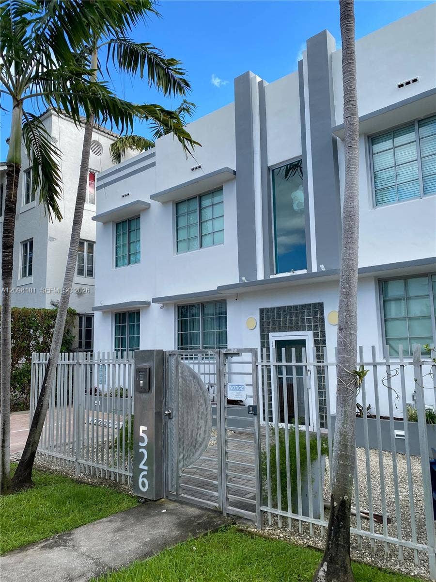 Property photo for 526 15th Street, #16, Miami Beach, FL