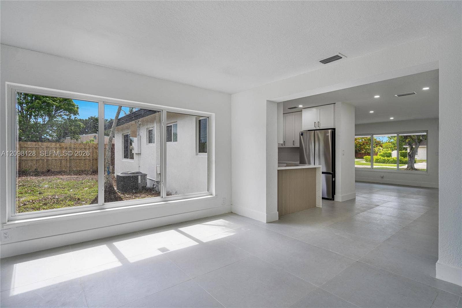 321 NW 36th Street, Oakland Park, FL 33309 Photo 8