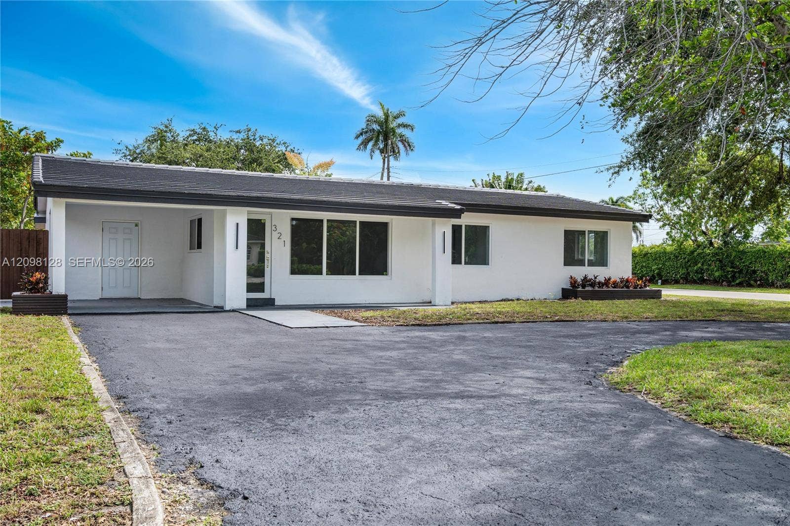 321 NW 36th Street, Oakland Park, FL 33309 Photo 3