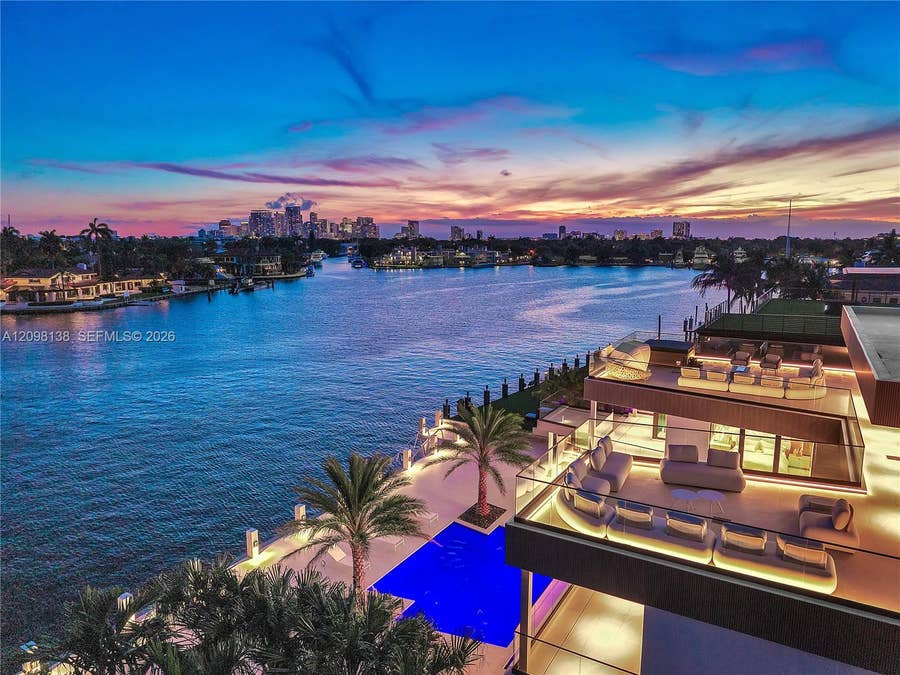 Property photo for 725 Middle River Drive, Fort Lauderdale, FL