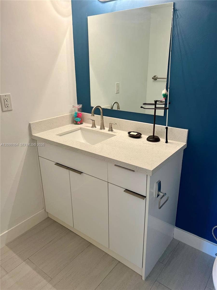 100 Golden Isles Drive, #205, Hallandale Beach, FL 33009 Photo 23