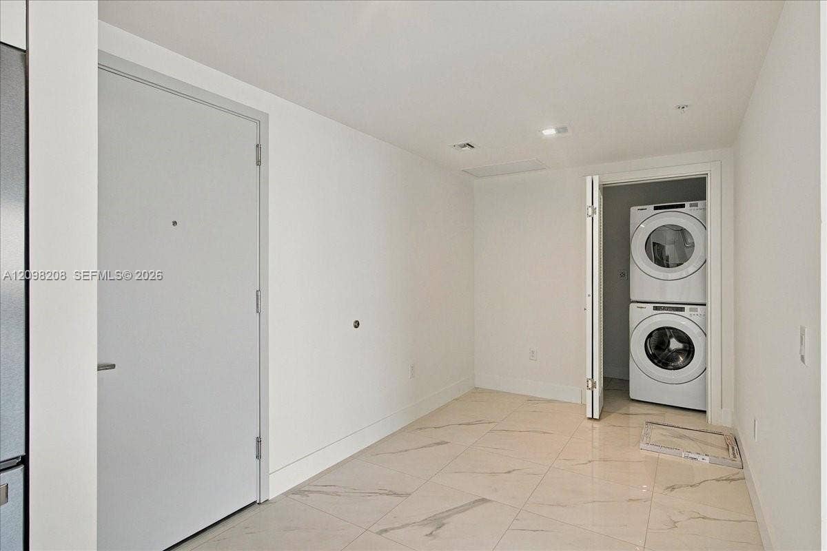 1170 E Hallandale, #2109, Hallandale Beach, Hallandale Beach, FL 33009 Photo 13