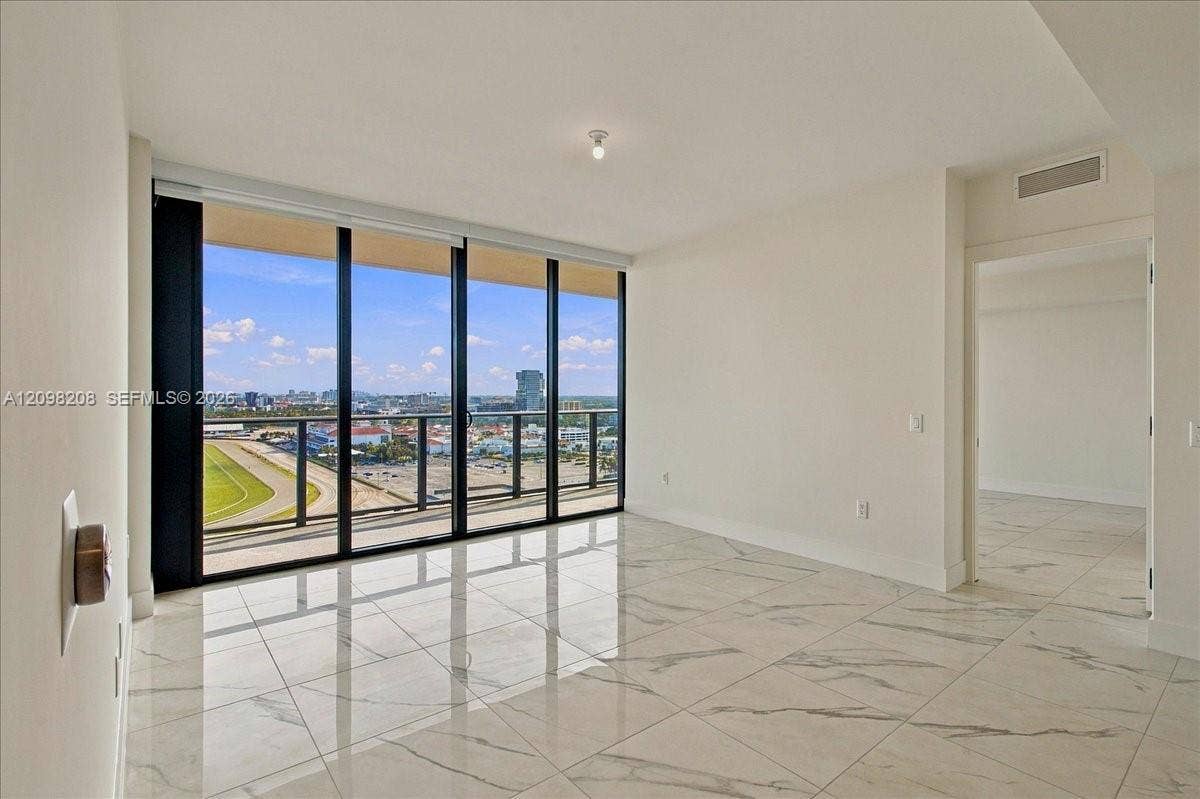1170 E Hallandale, #2109, Hallandale Beach, Hallandale Beach, FL 33009 Photo 35