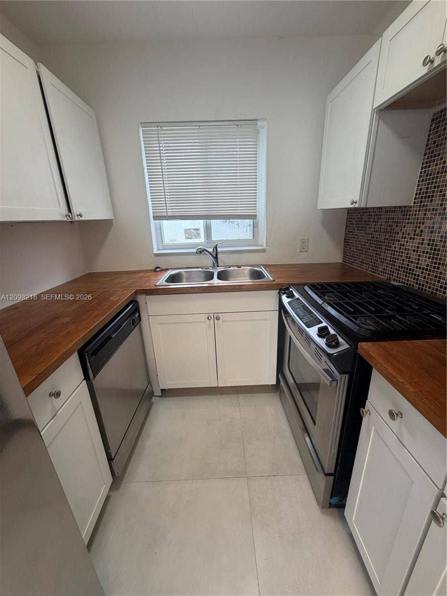 1204 N 24th Avenue, #1206, Hollywood, Hollywood, FL 33020 Photo 3
