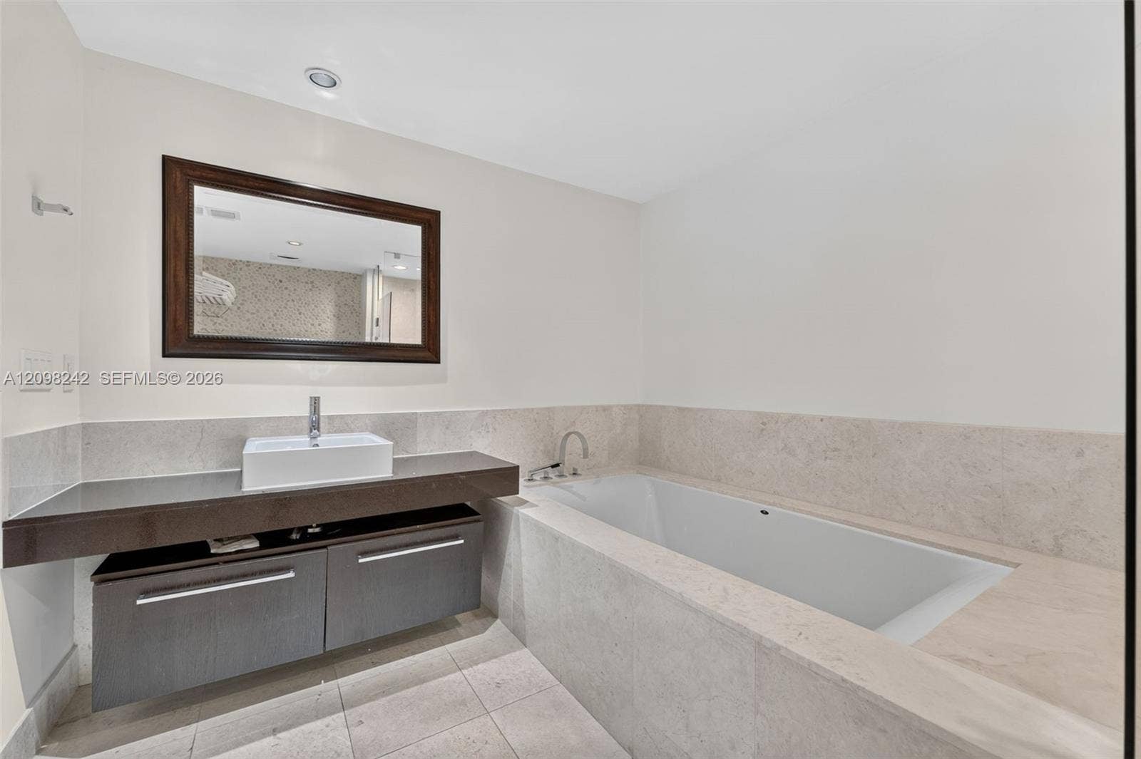 17121 Collins Avenue, #803, Sunny Isles Beach, FL 33160 Photo 25