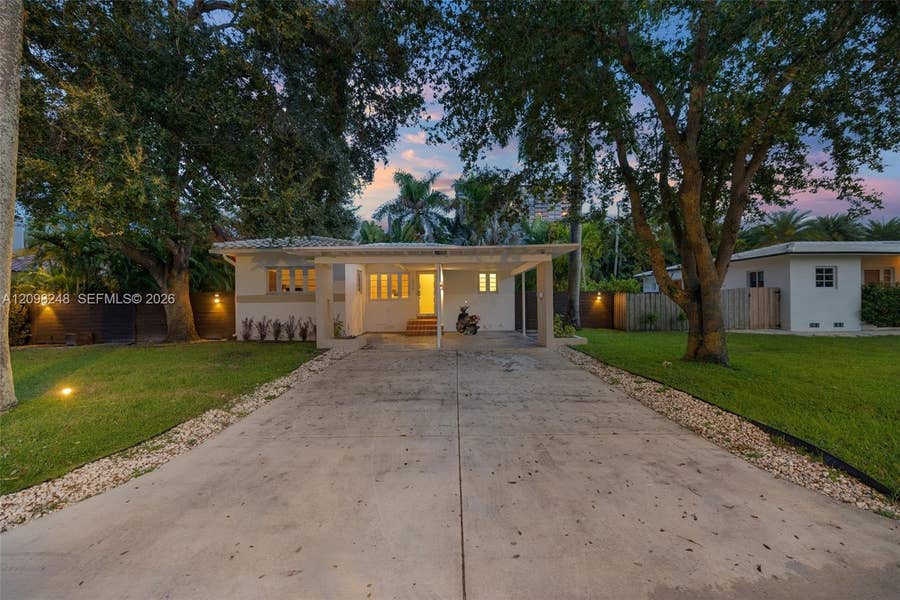 Property photo for 830 NE 72nd Street, Miami, FL