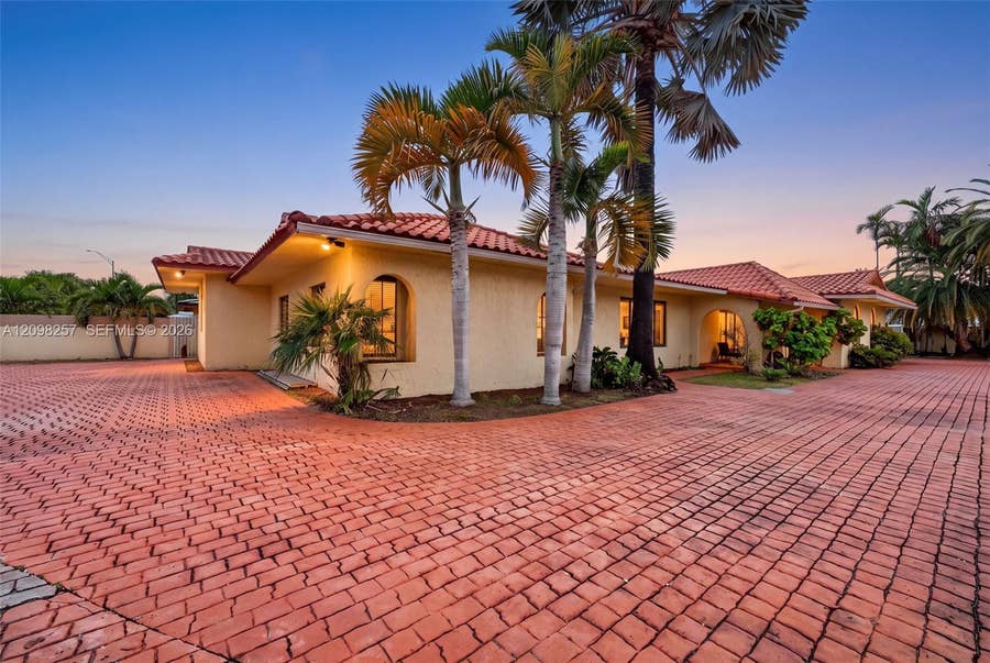 Property photo for 5550 SW 87th Avenue, Miami, FL
