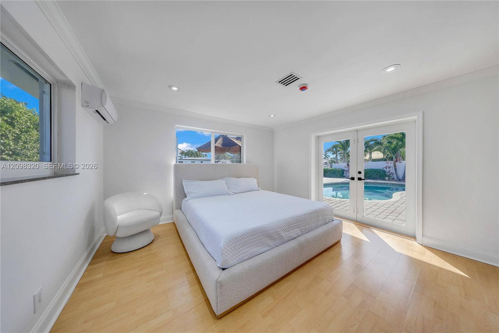 800 SE 3rd Terrace, Pompano Beach, Pompano Beach, FL 33060 Photo 4