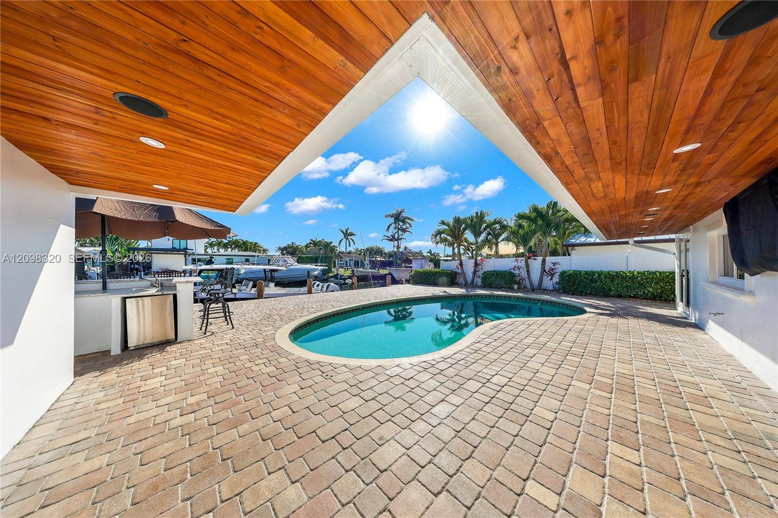 800 SE 3rd Terrace, Pompano Beach, Pompano Beach, FL 33060 Photo 18