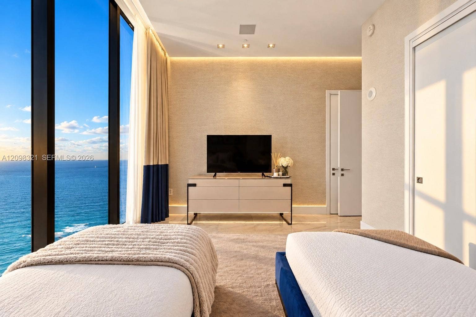17141 Collins Avenue, #3002, Sunny Isles Beach, FL 33160 SECOND BEDROOM / KIDS ROOM