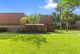 806 SW 119th Way, Davie, FL 33325 Photo 2