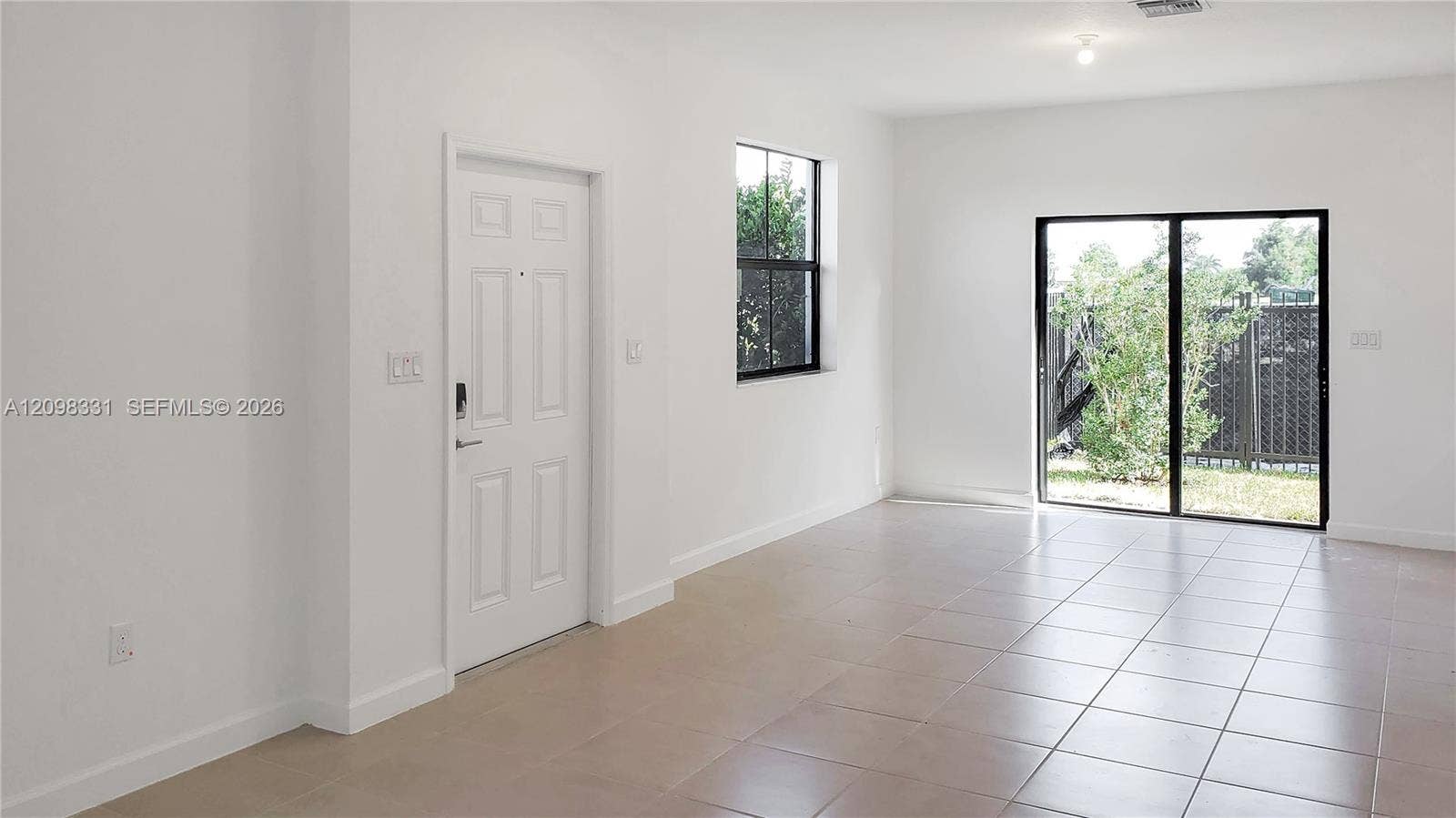 5850 Clydesdale Court, Davie, Davie, FL 33314 Photo 4