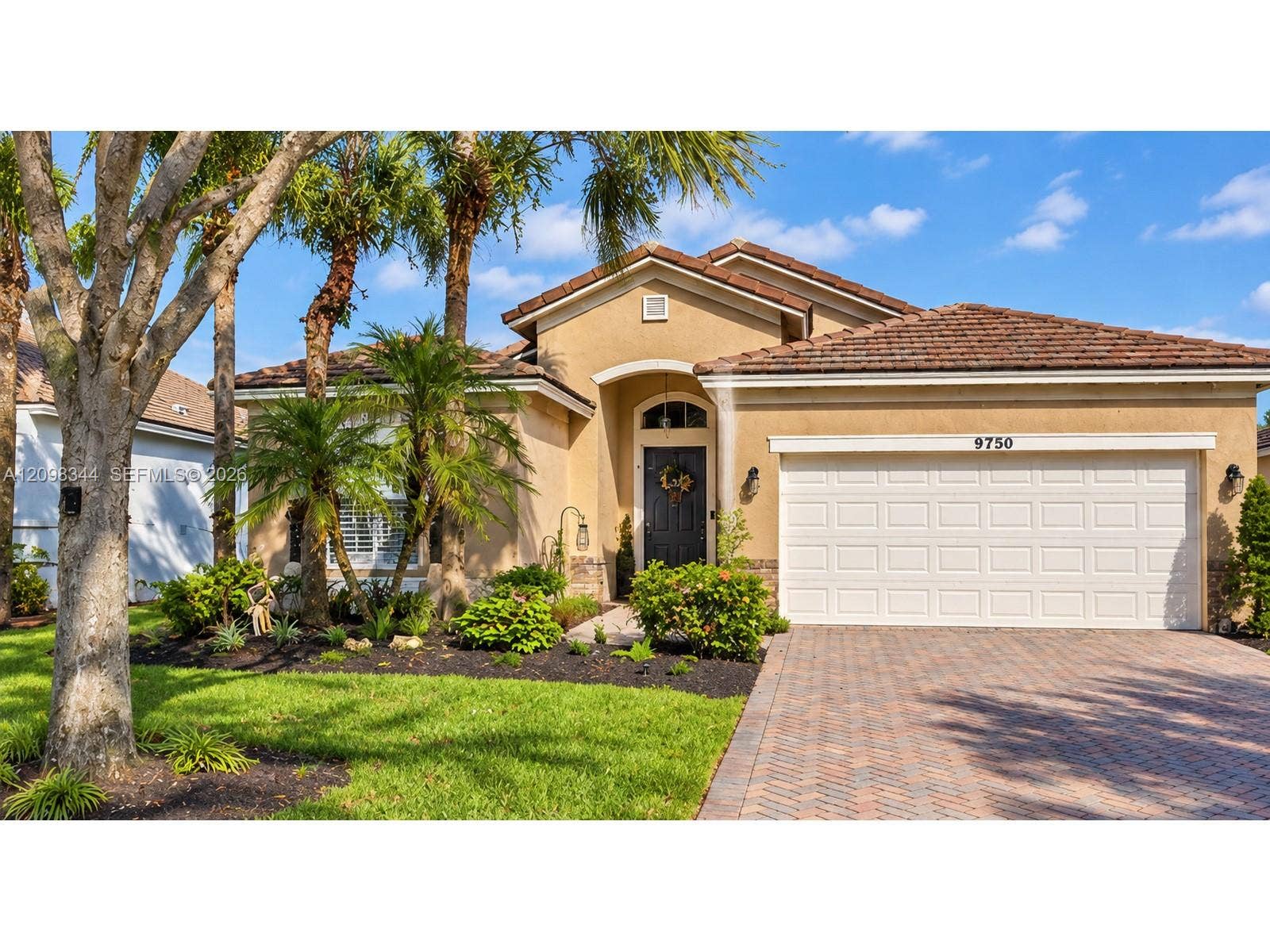 9750 SW Lindale Trace Boulevard, Port St Lucie, FL 34987 Photo 2