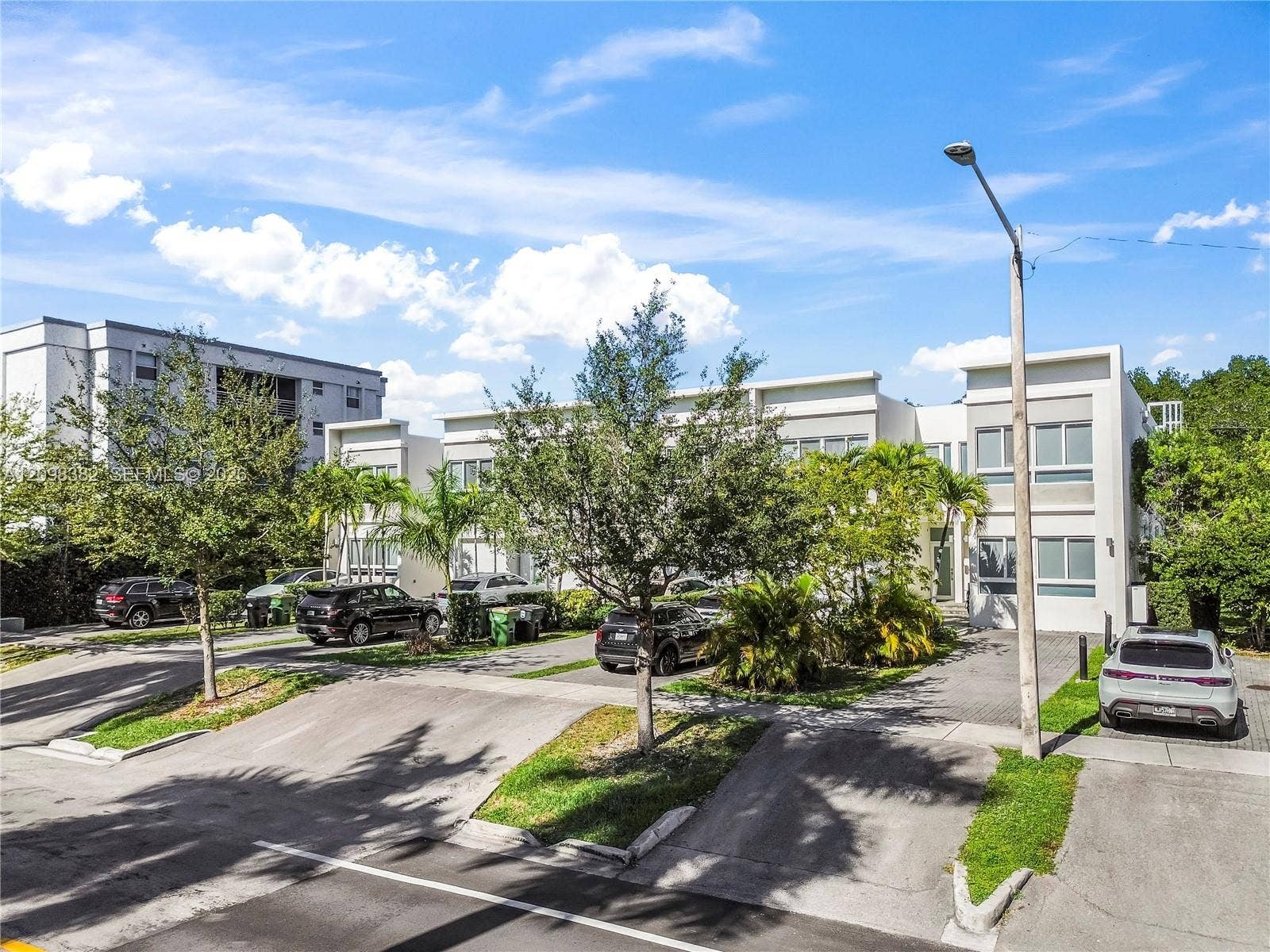 2461 NE 135th Street, North Miami, FL 33181 Adjacent Guest Parking