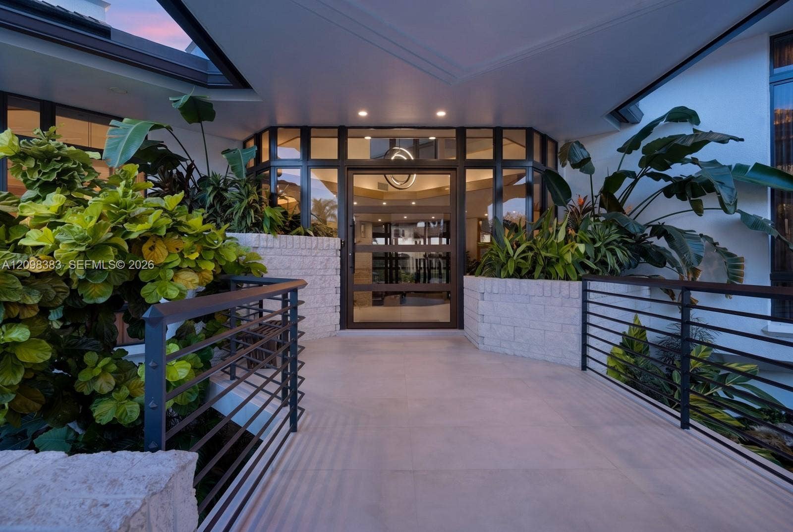 2965 Surrey Lane, Weston FL  Luxury Lakefront Estate in Windmill Ranch Estates