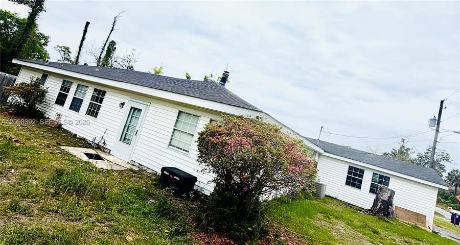 Property photo for 3900 W 17th Street, Panama City, FL