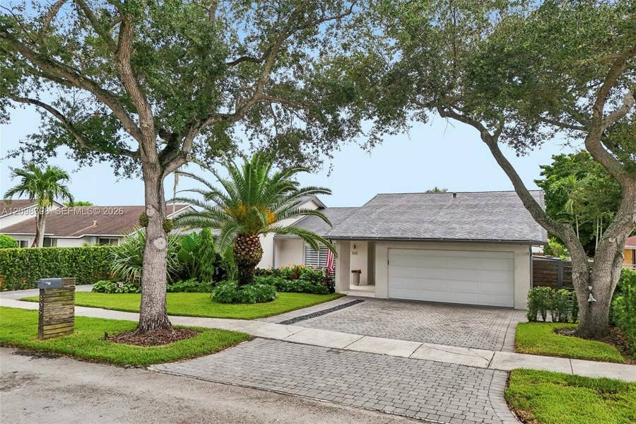 Property photo for 305 SW 134th Court, Miami, FL